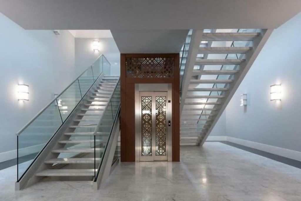 Apartment Downtown Florence, Moderno Con Giardino Экстерьер фото